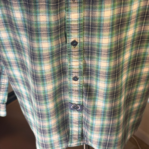 Rocawear Blue and Green Plaid Button-Down Shirt(118) - Picture 14 of 14